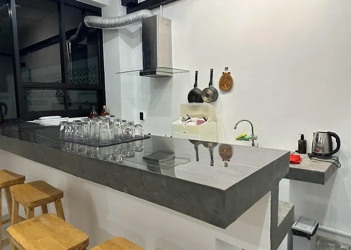 9 Mins To Bts Private King Share Bath Kitchen * 방콕